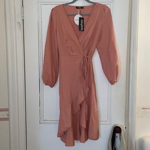 Boohoo wrap dress NWT